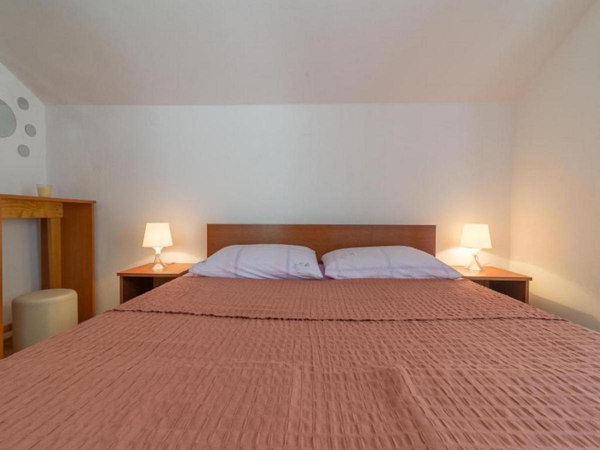 Apartmani Lucia Biograd Biograd Na Moru Exteriér fotografie