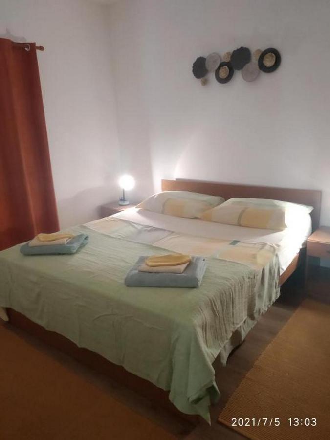 Apartmani Lucia Biograd Biograd Na Moru Exteriér fotografie