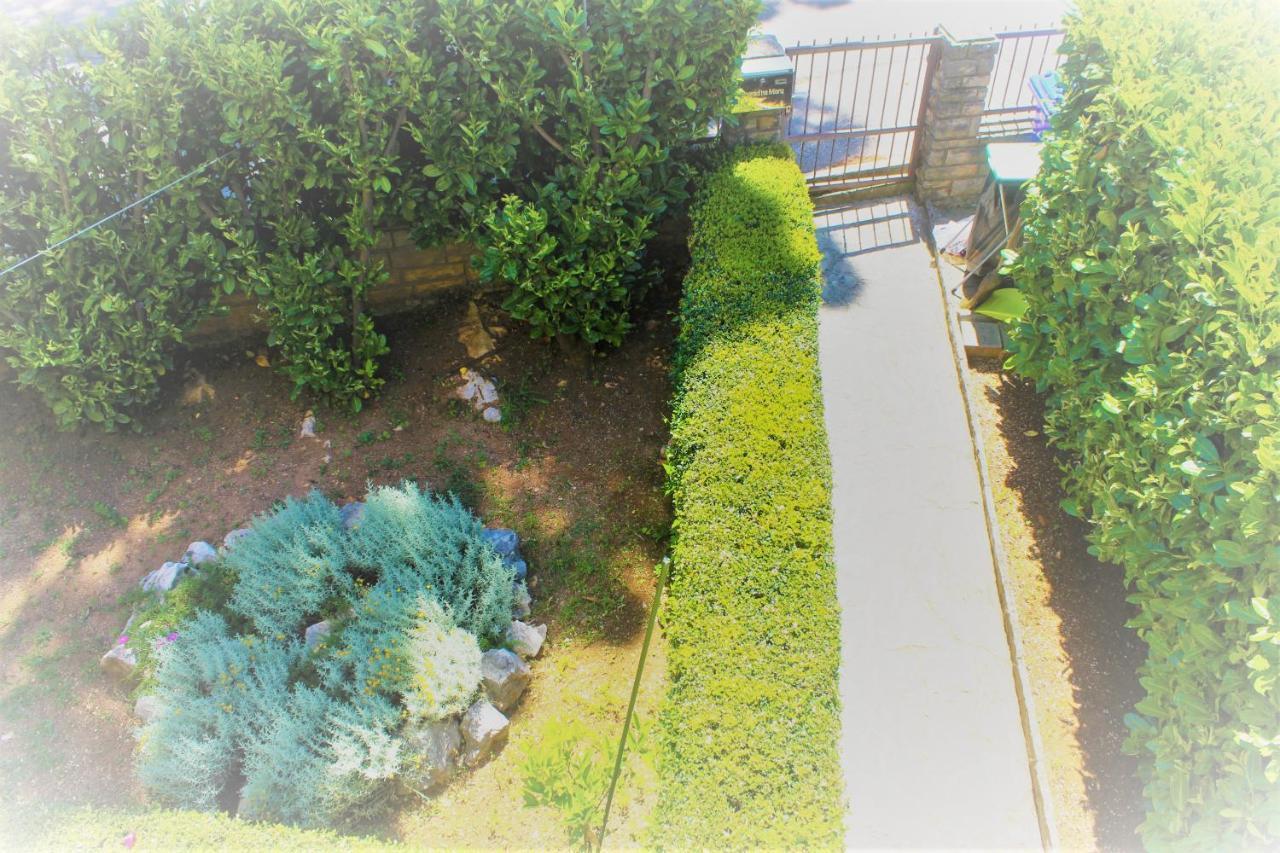Apartmani Lucia Biograd Biograd Na Moru Exteriér fotografie