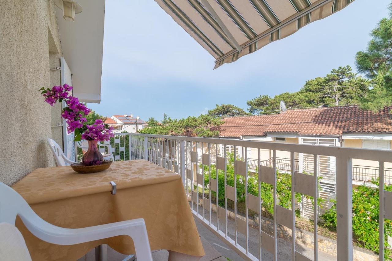 Apartmani Lucia Biograd Biograd Na Moru Exteriér fotografie