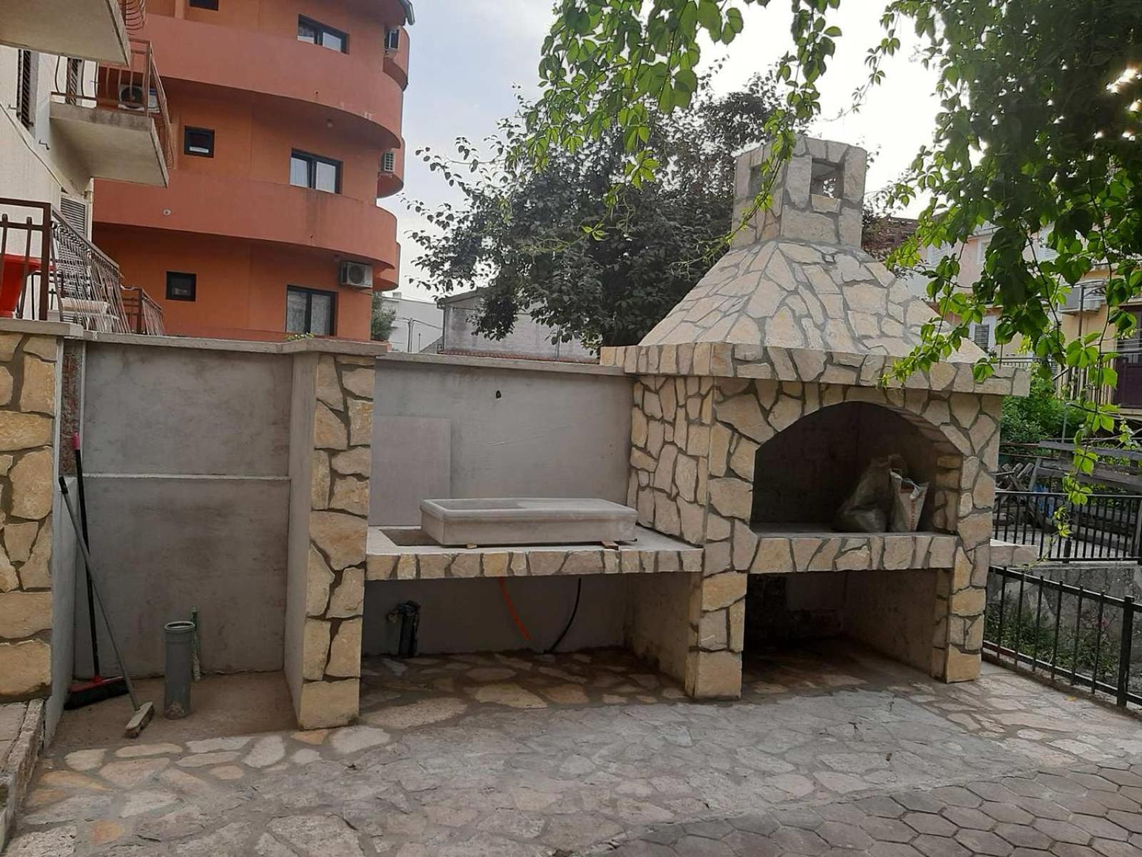 Apartmani Lucia Biograd Biograd Na Moru Exteriér fotografie
